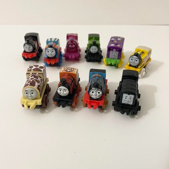 Lot of 10 Fisher Price Thomas and Friends Minis Train Engines - Picture 1 of 16
